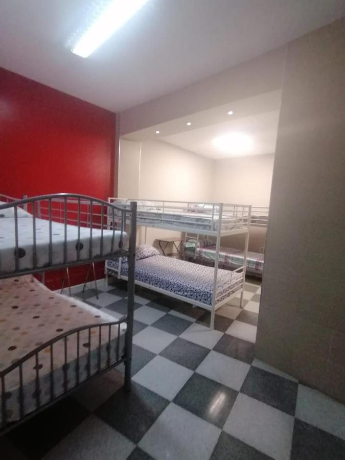 Hostal Casa Rosa Madrid Extérieur photo